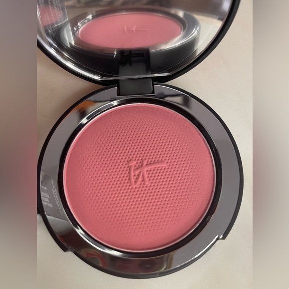 It Cosmetics - BYE BYE PORES BLUSH in Love (Natural Soft Pink) - NIB - Picture 12 of 12